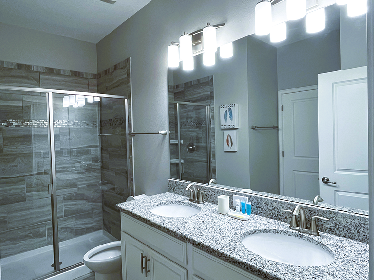 9092HS-Nuevo Anuncio- 9 Dorm./5 baños-Piscina&SPA