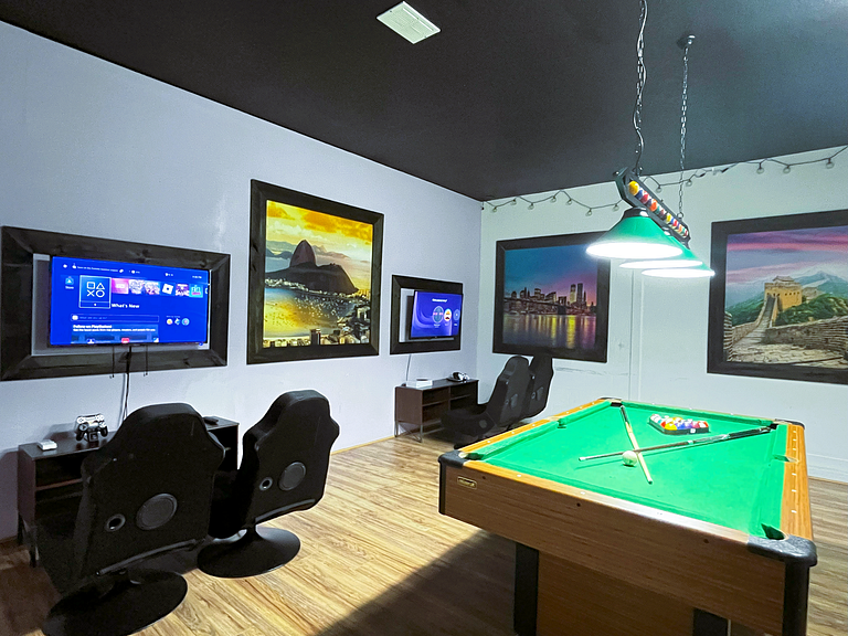 9092HS-Nuevo Anuncio- 9 Dorm./5 baños-Piscina&SPA