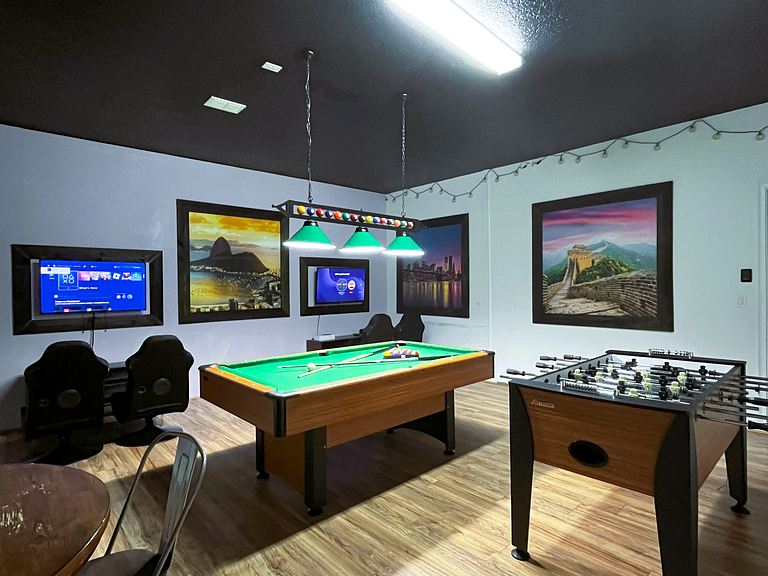 9092HS-Nuevo Anuncio- 9 Dorm./5 baños-Piscina&SPA