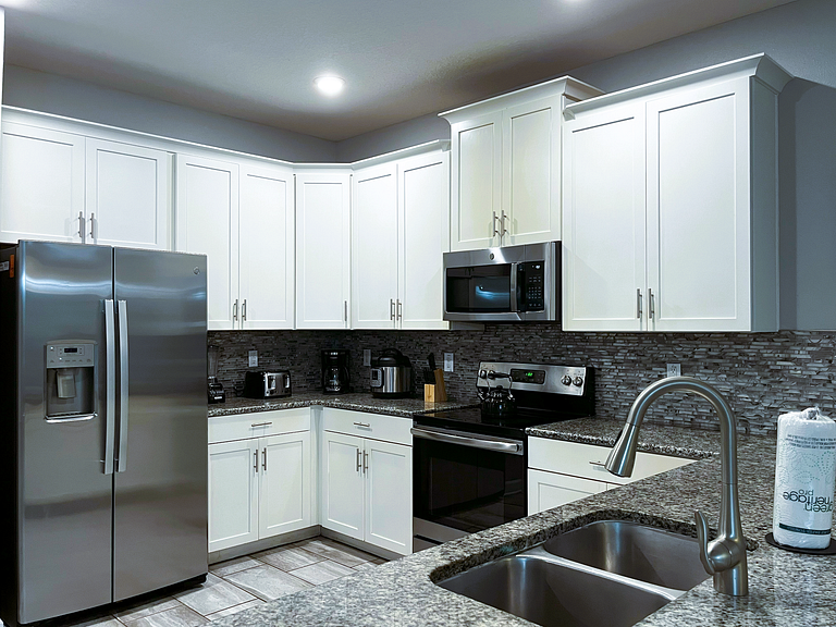 9092HS-Nuevo Anuncio- 9 Dorm./5 baños-Piscina&SPA