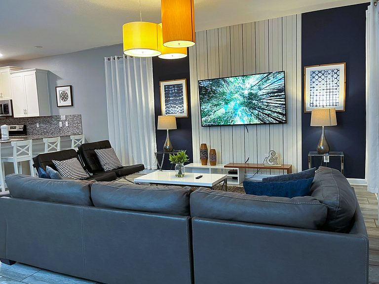 9092HS-Nuevo Anuncio- 9 Dorm./5 baños-Piscina&SPA