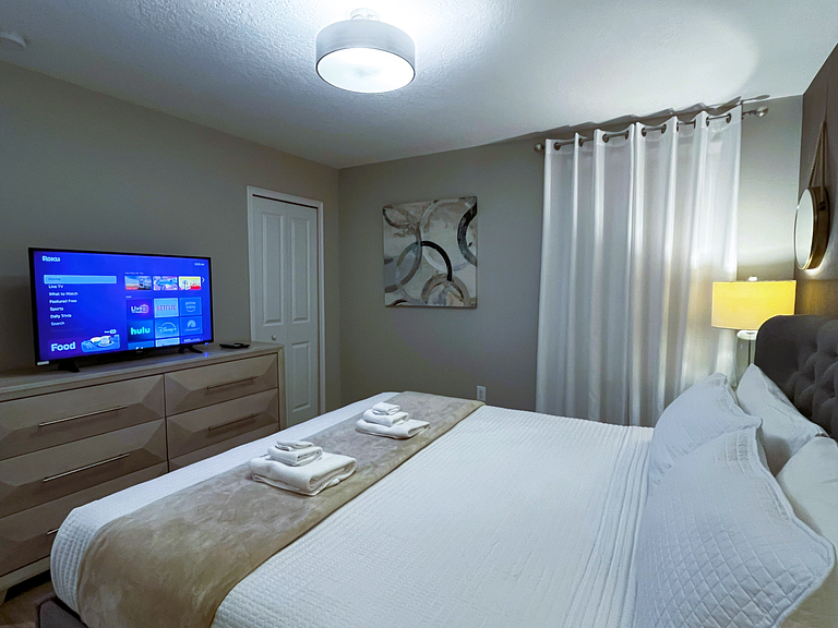 9092HS-Nuevo Anuncio- 9 Dorm./5 baños-Piscina&SPA