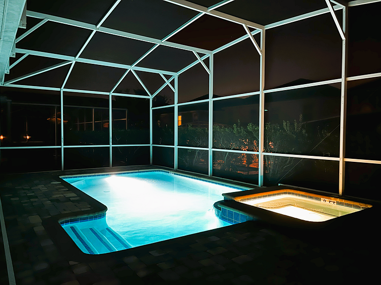 9092HS-Nuevo Anuncio- 9 Dorm./5 baños-Piscina&SPA