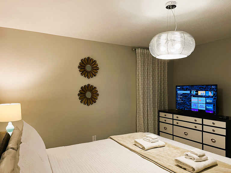 9092HS-Nuevo Anuncio- 9 Dorm./5 baños-Piscina&SPA