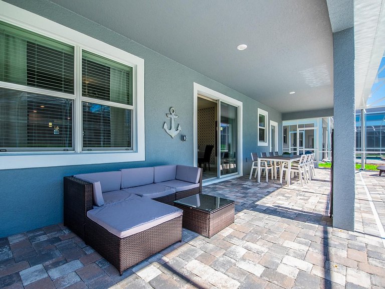 1554OL-New Listing- 9 bed/5 bath-Private Pool&SPA