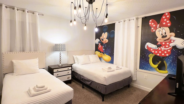 1554OL-Novo Anuncio- 9 Quart./5 Banh.-Piscina&SPA