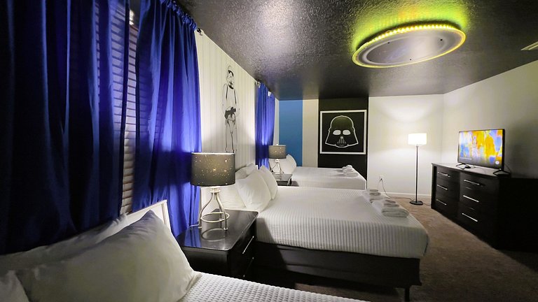 1554OL-Novo Anuncio- 9 Quart./5 Banh.-Piscina&SPA