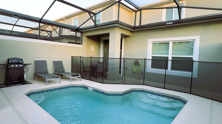 4263PD-New Listing- 5 bed/4 bath-Private Pool