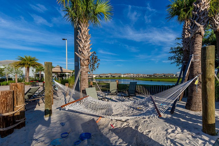 4263PD-New Listing- 5 bed/4 bath-Private Pool