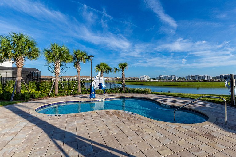 4263PD-New Listing- 5 bed/4 bath-Private Pool