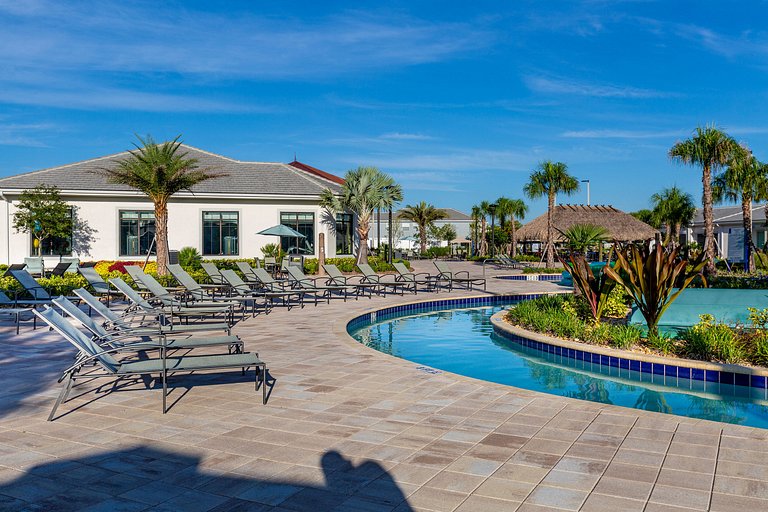 4263PD-New Listing- 5 bed/4 bath-Private Pool