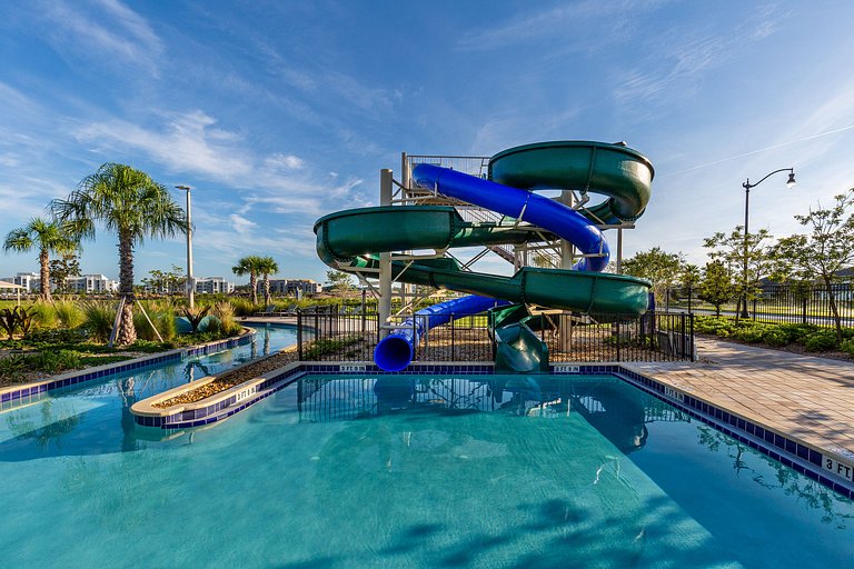 4263PD-New Listing- 5 bed/4 bath-Private Pool