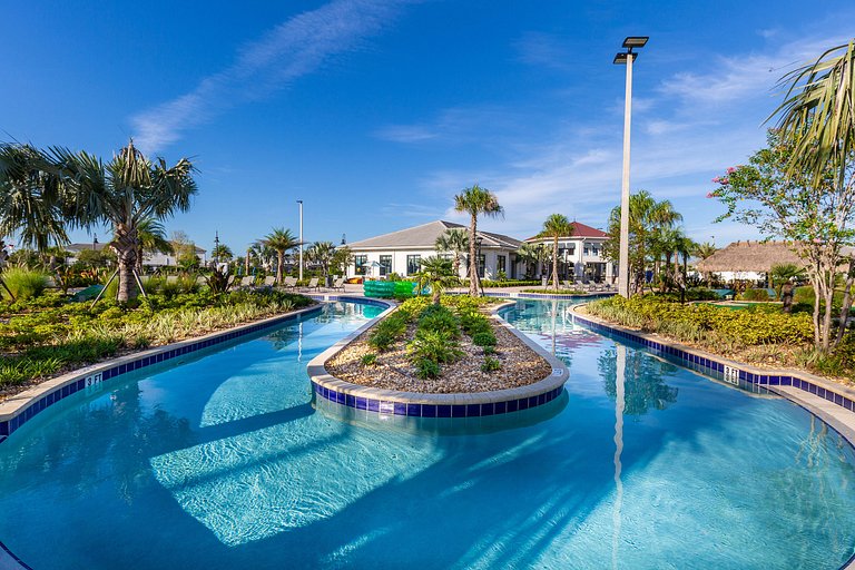 4263PD-New Listing- 5 bed/4 bath-Private Pool