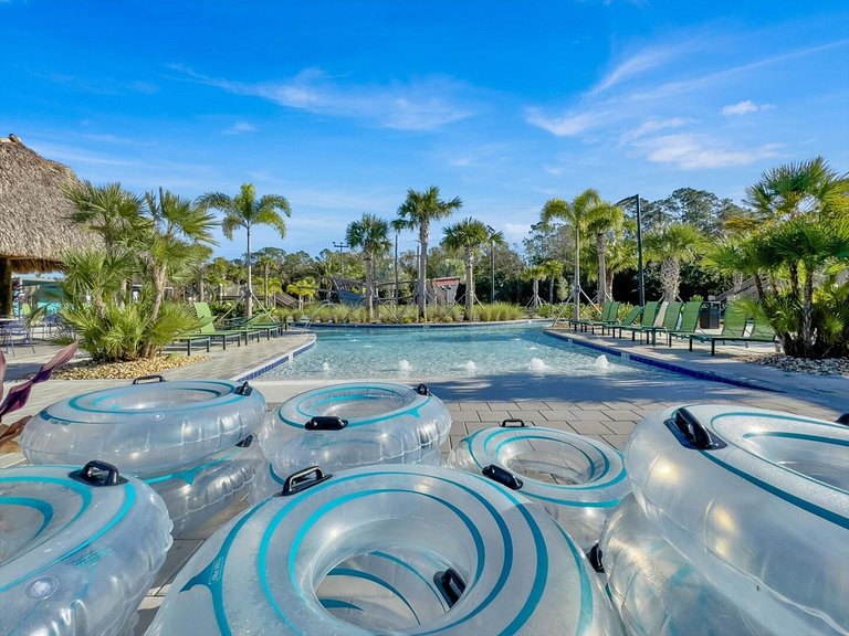 4263PD-New Listing- 5 bed/4 bath-Private Pool