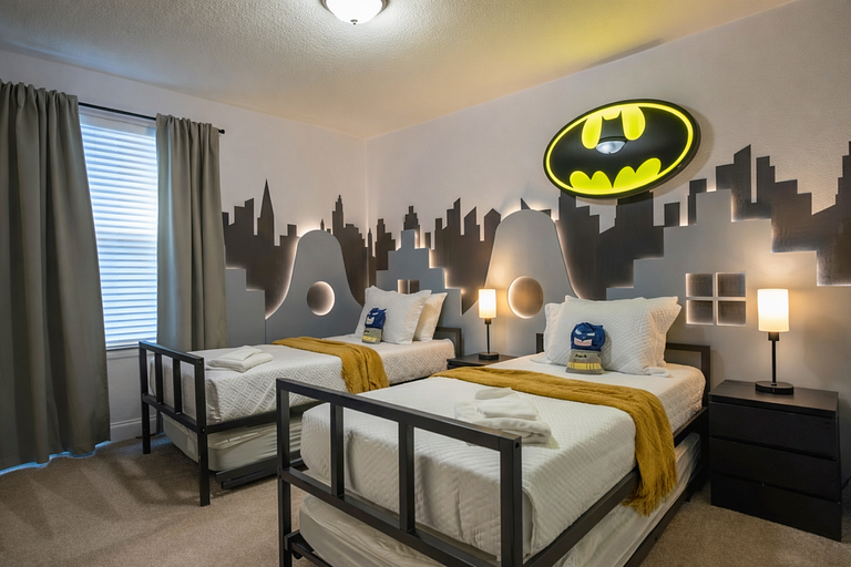 New Listing 10BR/8BA, Private Pool/SPA near Disney