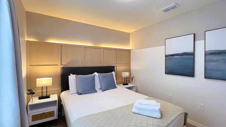 New Listing 10BR/8BA, Private Pool/SPA near Disney