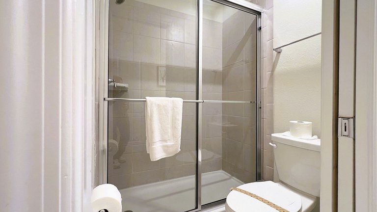 New Listing 10BR/8BA, Private Pool/SPA near Disney