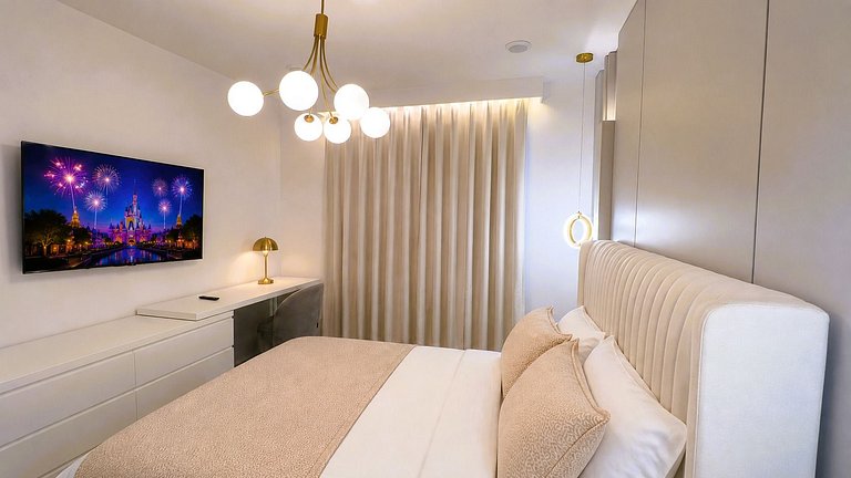 Luxury 5BR/BA at Paradiso Grande Near Universal