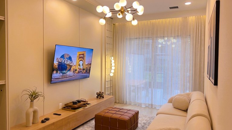 Luxury 5BR/BA at Paradiso Grande Near Universal