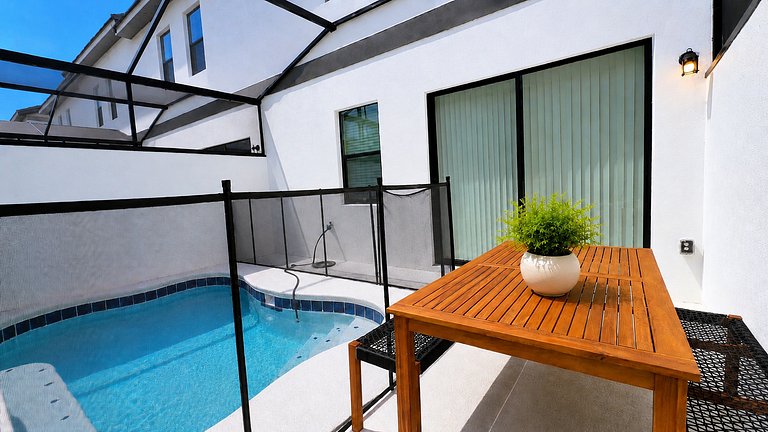 Luxury 5BR/BA at Paradiso Grande Near Universal