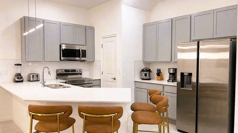 Luxury 5BR/BA at Paradiso Grande Near Universal